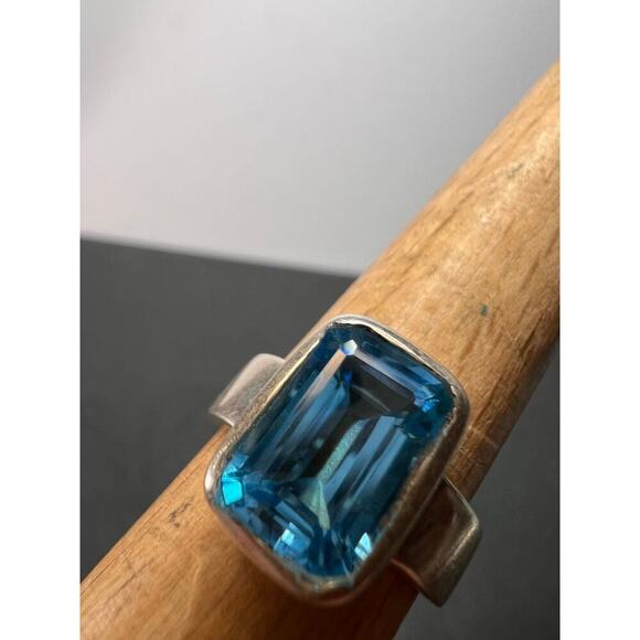 NEW Swiss blue topaz sterling silver ring size 7 / 6.65 grams - Picture 9 of 11